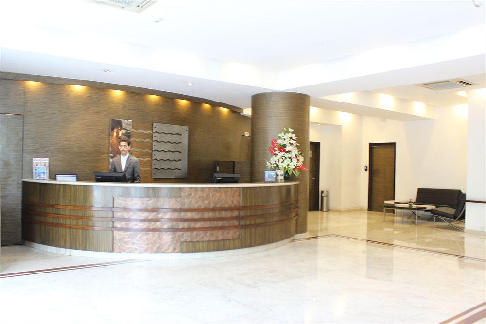 The Hans, Hotel